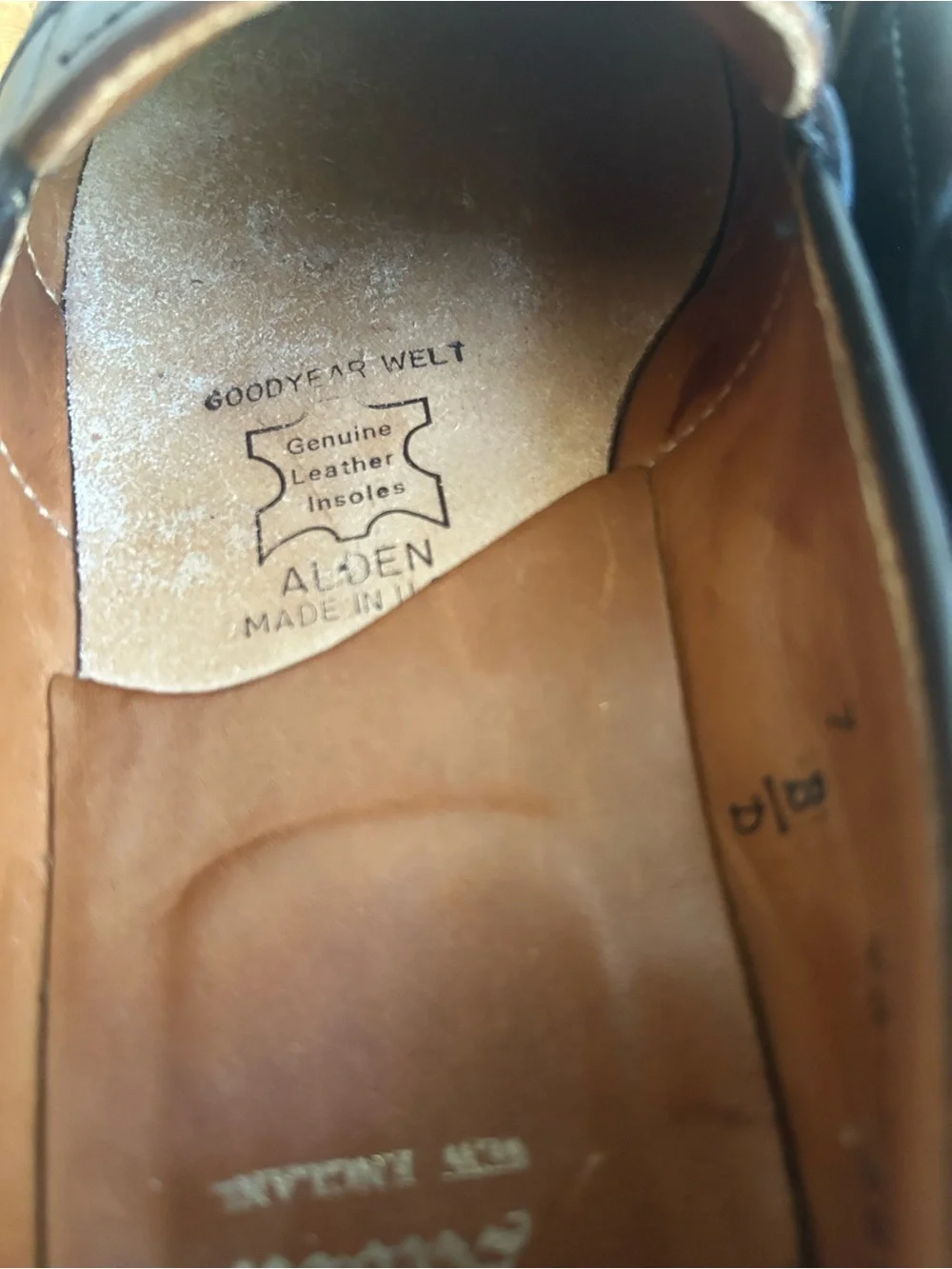 Alden 686 Full Strap Penny Loafers – Dark Brown Leather – Men’s 7 B/D